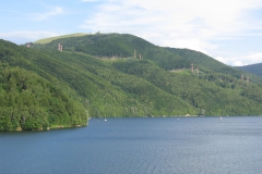 Jezioro międzybrodzkie - widok na Górę Żar